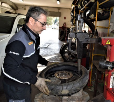 gommista F.lli Solfrini castiglione di  cervia 