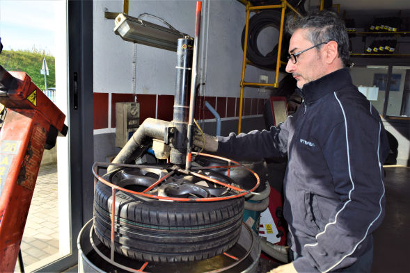 gommista F.lli Solfrini castiglione di  cervia 